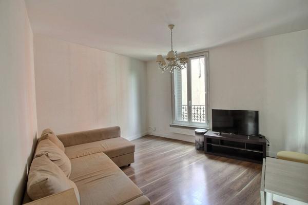 Suresnes , Appartement 2 pièces 36 m² , Avenue Jean Jaurès , Proche La Défense & Tramway T2