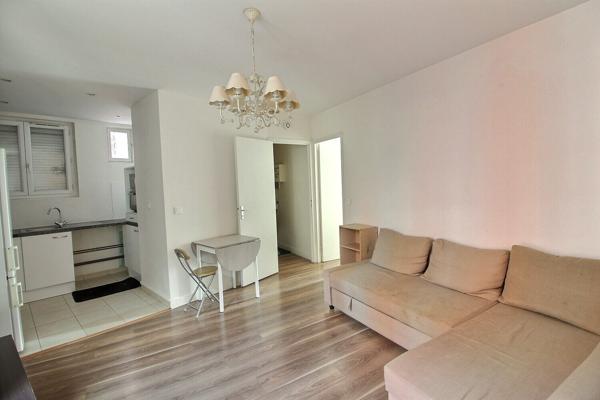 Suresnes , Appartement 2 pièces 36 m² , Avenue Jean Jaurès , Proche La Défense & Tramway T2