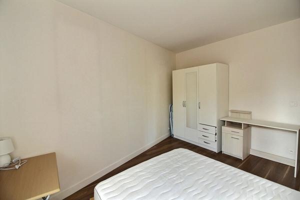 Suresnes , Appartement 2 pièces 36 m² , Avenue Jean Jaurès , Proche La Défense & Tramway T2