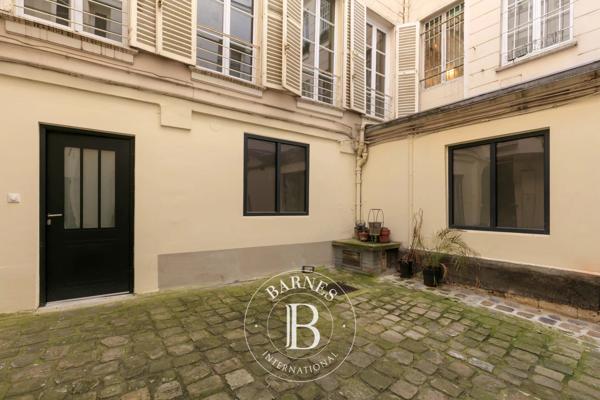 Paris 3ème, Bureau   à vendre