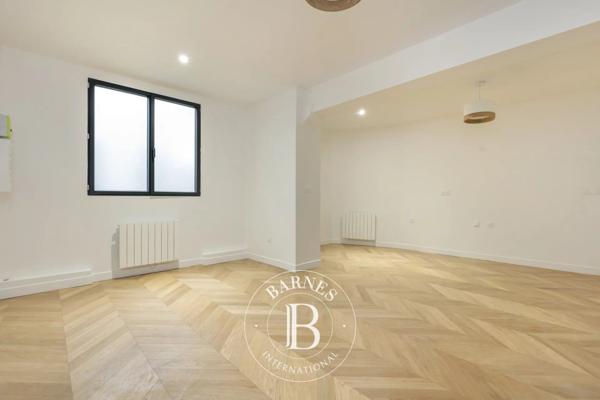 Paris 3ème, Bureau   à vendre