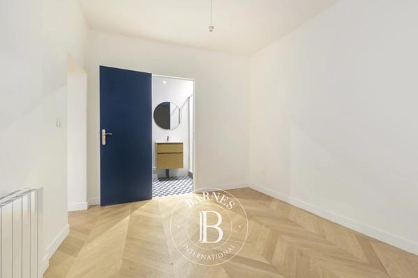 Paris 3ème, Bureau   à vendre
