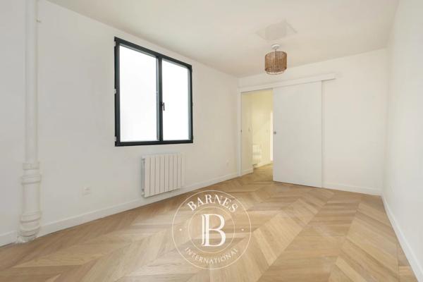 Paris 3ème, Bureau   à vendre