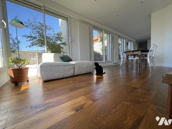 GRENOBLE RARE & UNIQUE - T4 de 109m² - TERRASSE 75m² vue panoramique