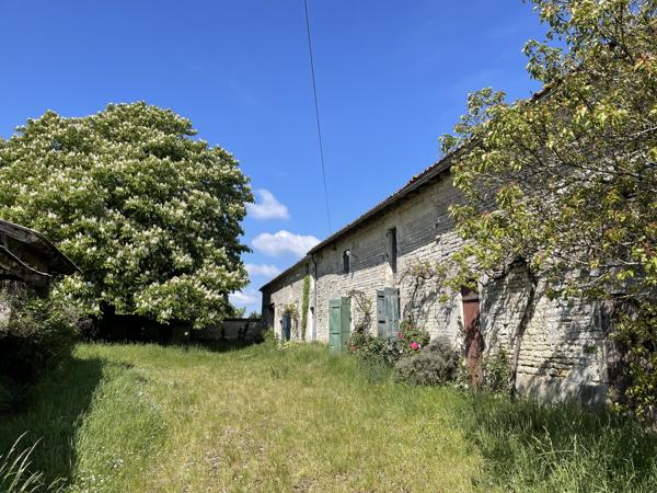 Maison à vendre à Chef-Boutonne (79110) - Deux-Sèvres