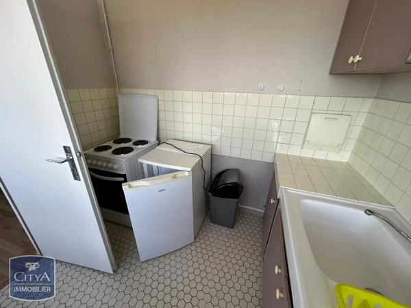 Appartement à louer 1 pièce 28.75m² Châlons-en-Champagne (51000)