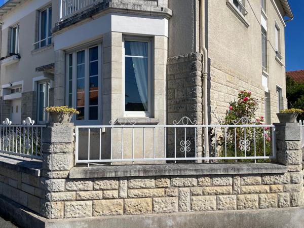 Vente Maison La rochelle 999 000 € HAI - 178 m2 - 4 Chambres - Réf. VM1070-TERREETMER17_