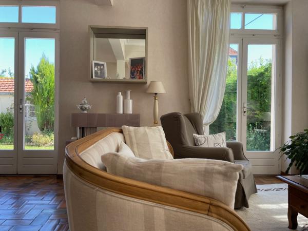 Vente Maison La rochelle 999 000 € HAI - 178 m2 - 4 Chambres - Réf. VM1070-TERREETMER17_