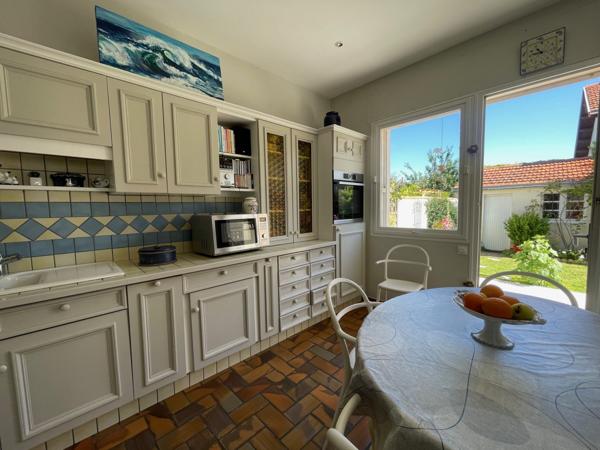 Vente Maison La rochelle 999 000 € HAI - 178 m2 - 4 Chambres - Réf. VM1070-TERREETMER17_