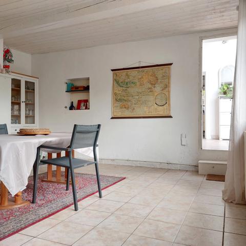 Maison à vendre 7 pièces MONTAUBAN (82) avec hangar de 150m², 6861m² de terrain avec une partie boisée.