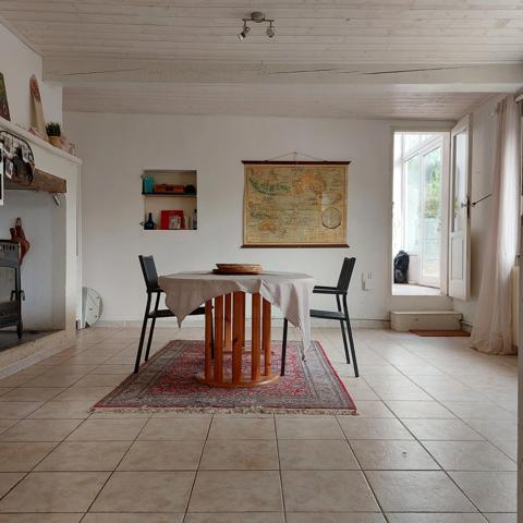 Maison à vendre 7 pièces MONTAUBAN (82) avec hangar de 150m², 6861m² de terrain avec une partie boisée.