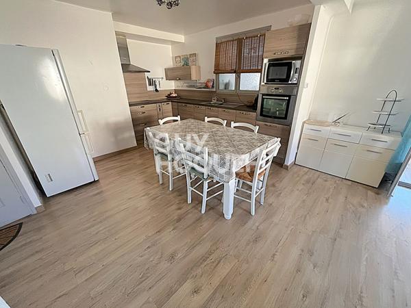 LE BARCARES : Immeuble de 3 lots en vente avec Terrasse