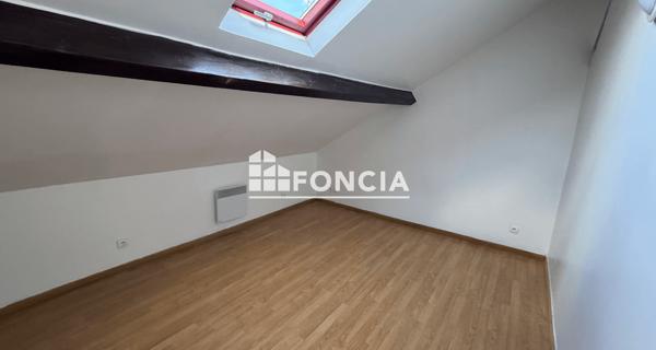 Location Appartement 2 pièces 33.19 m² - Corbeil-essonnes 91100