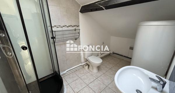Location Appartement 2 pièces 33.19 m² - Corbeil-essonnes 91100