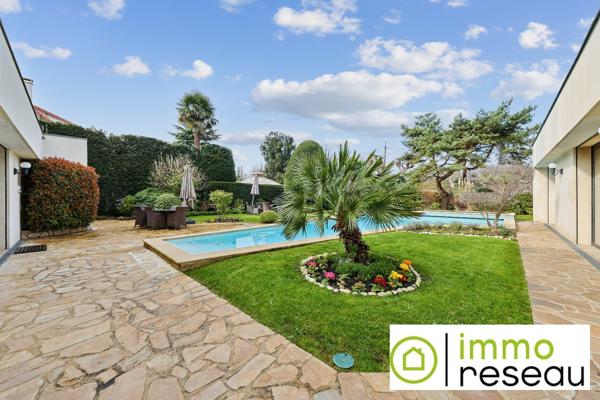 Maison bourgeoise à CHENNEVIERES SUR MARNE (94430)