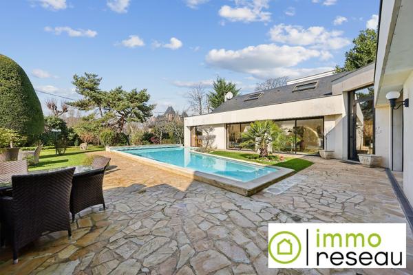 Maison bourgeoise à CHENNEVIERES SUR MARNE (94430)