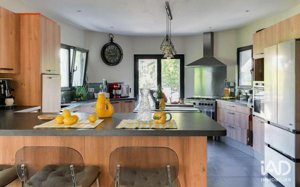 Maison à vendre 6 pièces 162 m² Caluire-et-Cuire