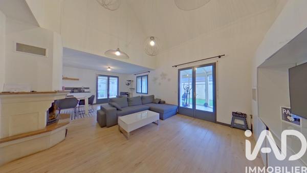 Maison à vendre 10 pièces 209 m² Lieusaint