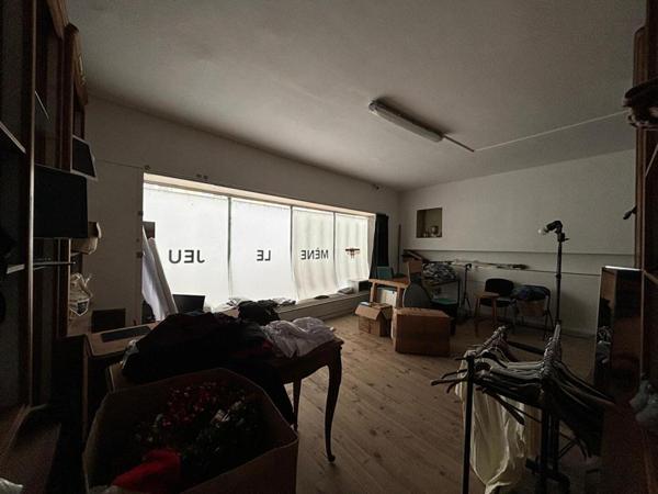 Immeuble Nevers 298m2 - A rénover - Local commercial et appartements - centre ville