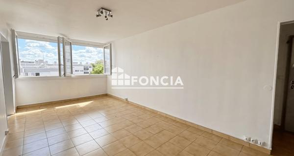 Location Appartement 3 pièces 60.91 m² - Orly 94310