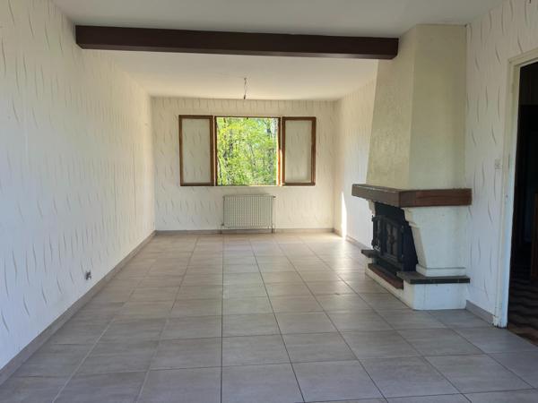 Proximité Rocade Emplacement prisé des familles, au calme au fond d'une impasse .