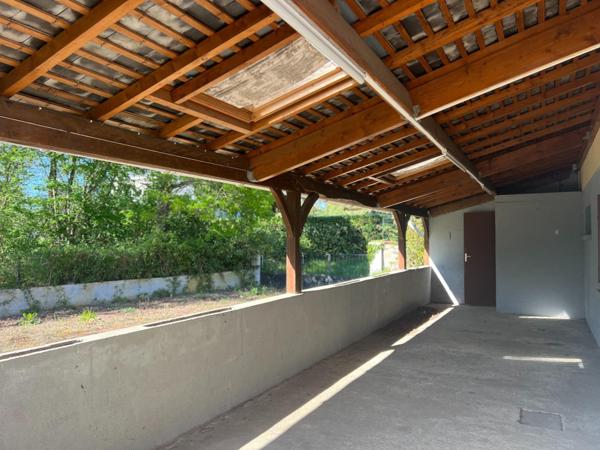 Proximité Rocade Emplacement prisé des familles, au calme au fond d'une impasse .