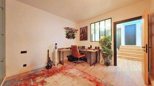 Maison
         5 pièces
        - 145 m² Bien prestige 520 000 € *