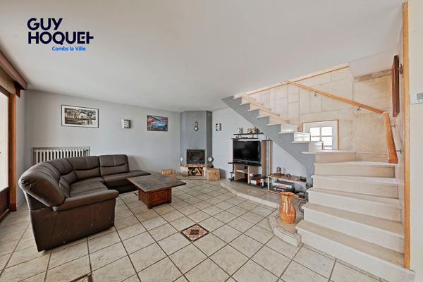 Maison 4 chambres à vendre à Combs-la-Ville -