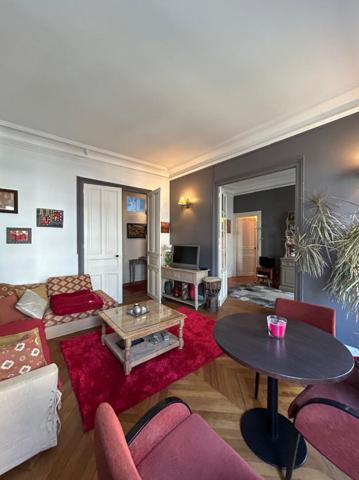 APPARTEMENT HYPER CENTRE 2 CHAMBRES