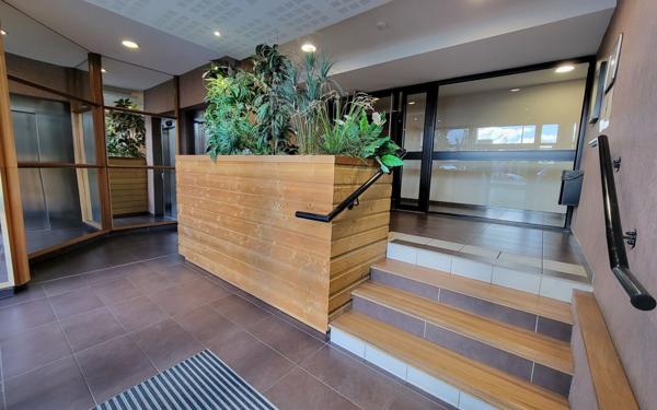 Appartement à vendre    3 pièces • 56,51 m2 Colomiers