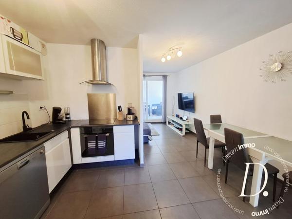 Montpellier, Ovalie - Appartement 2 pièces, double balcon et parking