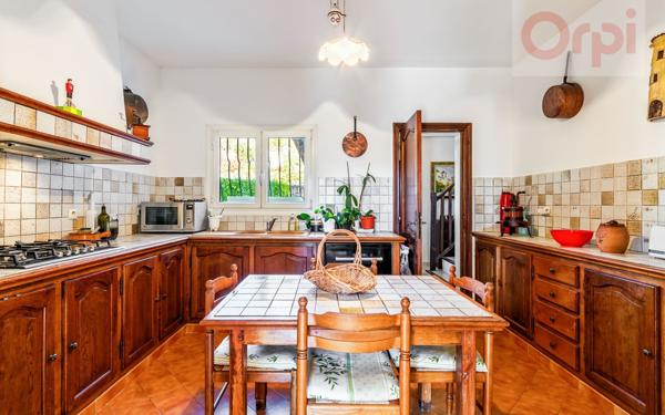 Maison à vendre    6 pièces •  Saint-Jeannet