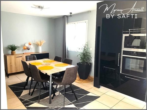 MAISON SEMI ENTERRÉE 5 CHAMBRES, SOUS-SOL, DÉPENDANCE SUR TERRAIN DE 1713 M²