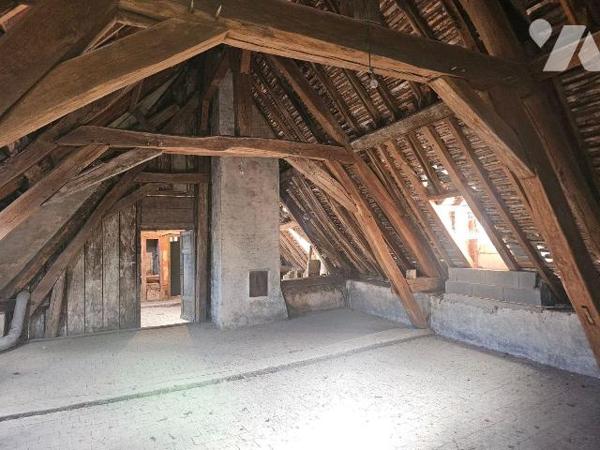 A vendre à ROMORANTIN-LANTHENAY (41) - Au coeur du centre-ville, découvrez cet élégant hôtel pa...
