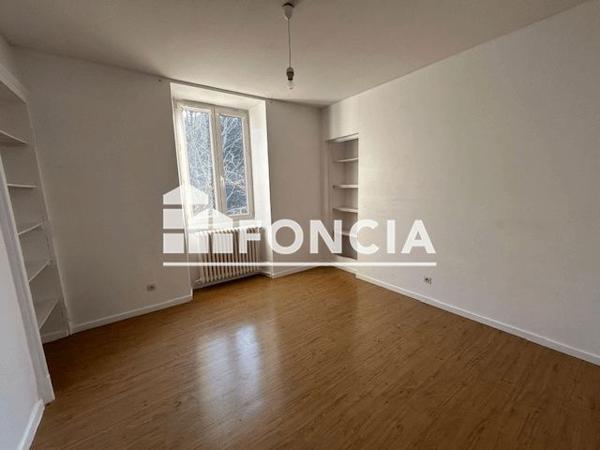 Location Maison 5 pièces 127.89 m² - 6 RUE DE L EGLISE Bresson 38320