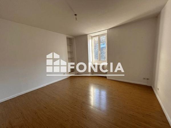 Location Maison 5 pièces 127.89 m² - 6 RUE DE L EGLISE Bresson 38320