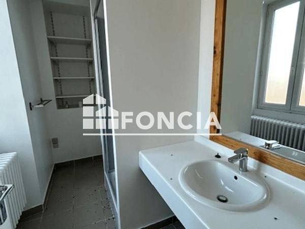 Location Maison 5 pièces 127.89 m² - 6 RUE DE L EGLISE Bresson 38320