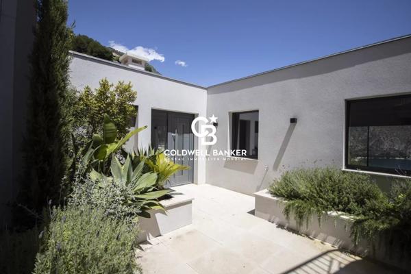 Immeuble 9 pièces à vendre Èze - 06360 / Réf: 86782878