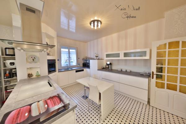 Maison à vendre 7 pièces VERZE (71)