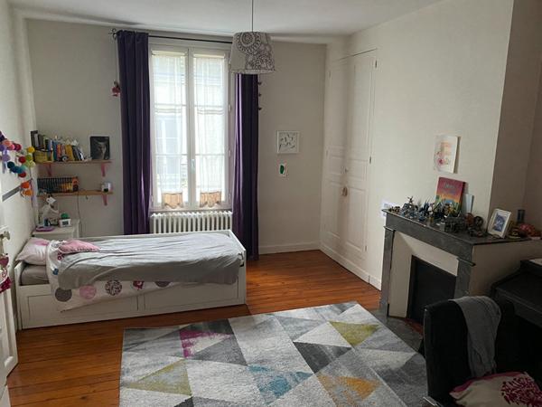 Maison de famille spacieuse à vendre à Saumur