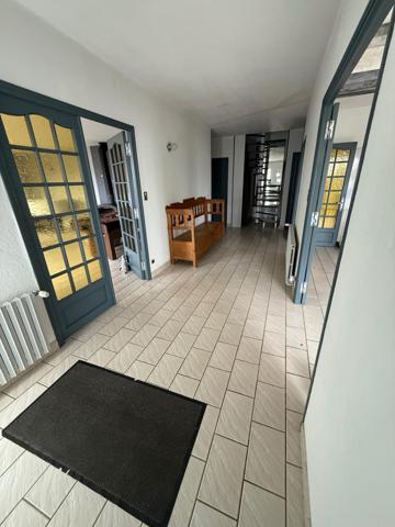 Maison Rupembert 6 chambres, jardin et garage