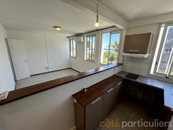 Location
                Appartement50 m² - 2 Pièces -
                    SAINT DENIS (97400)