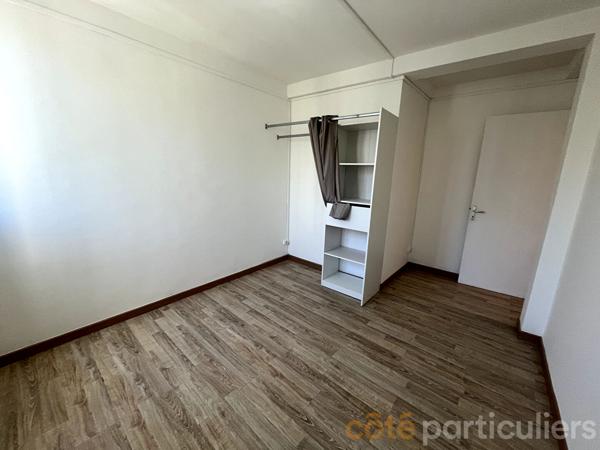Location
                Appartement50 m² - 2 Pièces -
                    SAINT DENIS (97400)