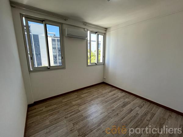 Location
                Appartement50 m² - 2 Pièces -
                    SAINT DENIS (97400)