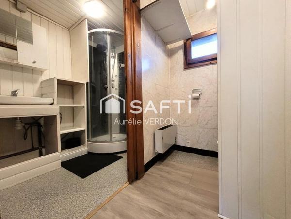 Maison mitoyenne à rénover – Massongy – Fort potentiel