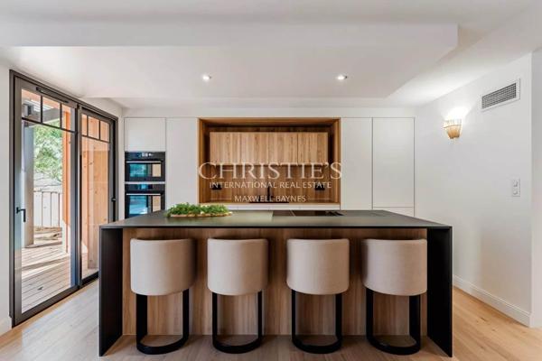 Rénovation contemporaine, lumière et art de vivre au calme