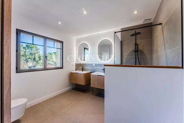 Rénovation contemporaine, lumière et art de vivre au calme