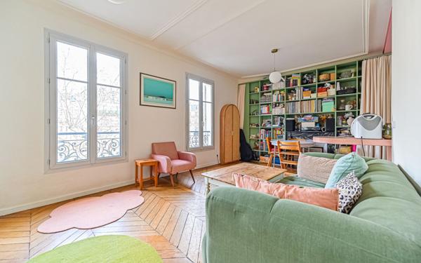 Appartement à vendre    3 pièces • 54,85 m2 Paris 10