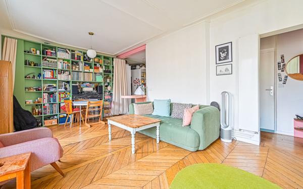 Appartement à vendre    3 pièces • 54,85 m2 Paris 10