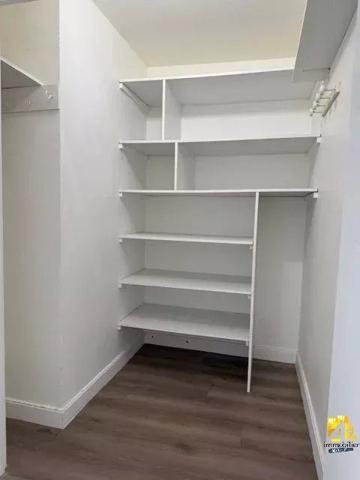 APPARTEMENT 4 P Cave 2 Parkings